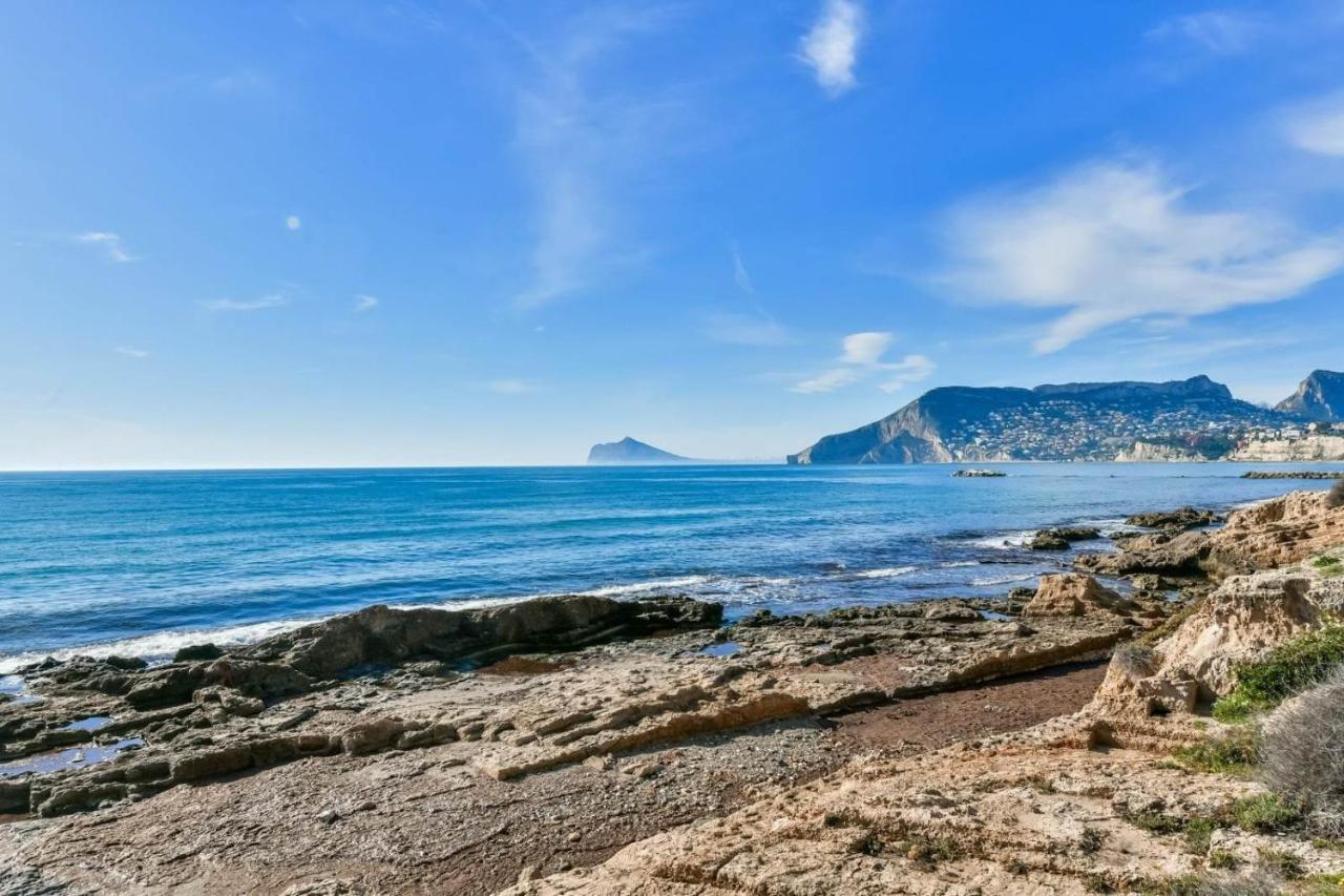 Les Yeux Dans Le Bleu Calp
